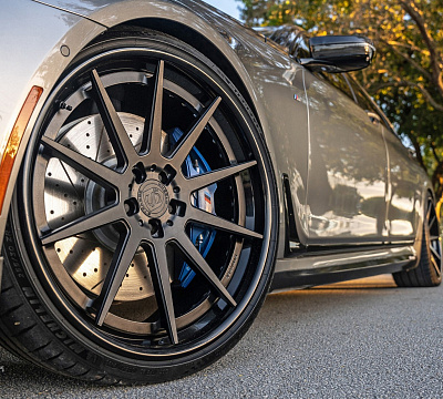 Фото дисков Strasse Wheels R10 Deep Concave FS на BMW 7 (G11/G12)