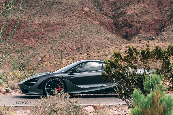 Фото дисков Savini SV1 Черный глянец на McLaren 720S