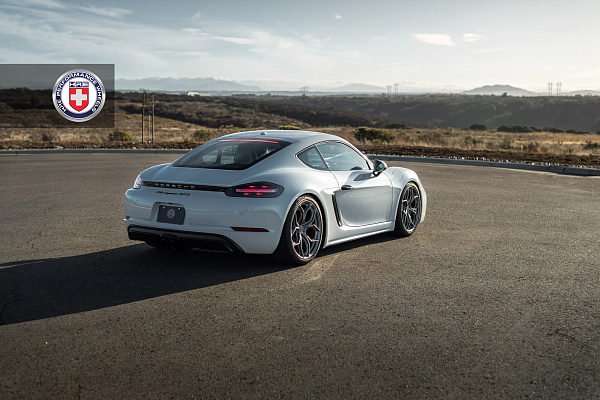 Фото дисков HRE P111SC Сатиновый тонированный лак на Porsche Cayman II
