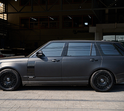 Фото дисков Vossen S17-14 (3-Piece) на Land Rover Range Rover IV