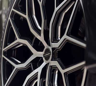 Фото дисков Vossen HF-2 на Lexus LX III