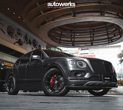Фото дисков HRE P101 на Bentley Bentayga
