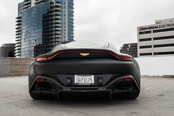 Aston Martin Vantage