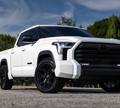 Фото дисков Vossen HF6-4 на Toyota Tundra III