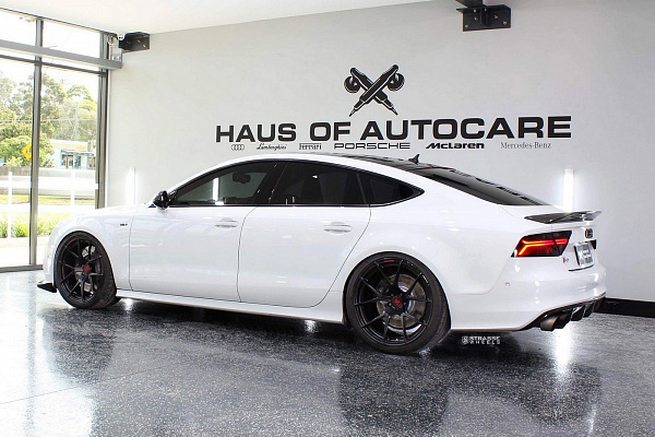 Фото дисков Strasse Wheels SM5R Deep Concave Monoblock Черный сатин на Audi A/RS 7 (4G)