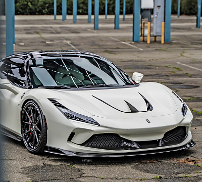 Фото дисков Strasse Wheels SV10 Deep Concave FS на Ferrari SF90