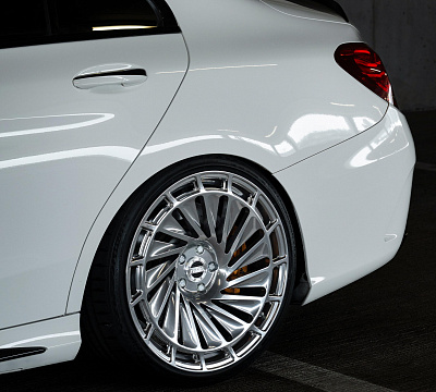 Фото дисков Radi8 R807 на Mercedes-Benz C-Class (W205)