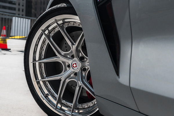 Фото дисков HRE S101SC Сатиновый лак на BMW 8/M8