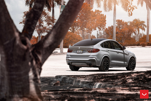 Фото дисков Vossen HF-2 Черный сатин на BMW X4 (F26)