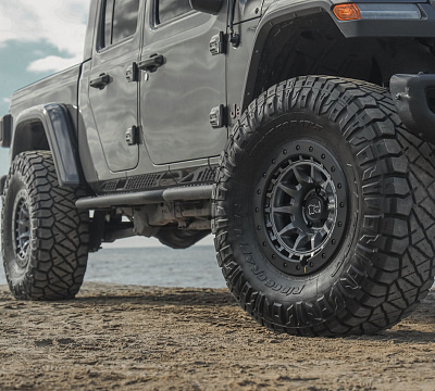 Фото дисков Black Rhino TUSK на Jeep Gladiator II (JT)