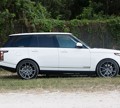 Фото дисков Vossen VFS-1 на Land Rover Range Rover IV