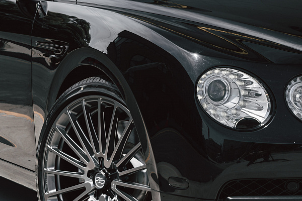 Фото дисков CEC C114 Глянцевый лак на Bentley Flying Spur II
