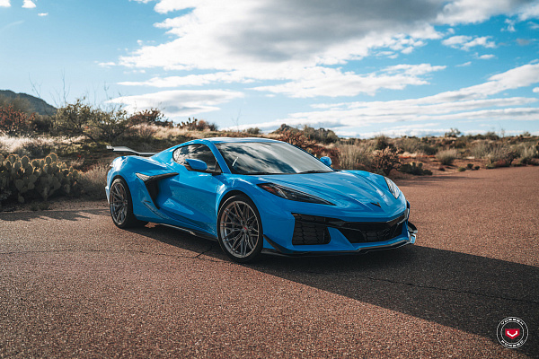 Фото дисков Vossen S21-02 Глянцевый тонированный лак на Chevrolet Corvette C8