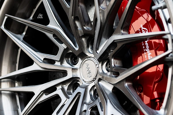 Фото дисков Anrky S3-X1 Глянцевый темный лак на Lamborghini Urus