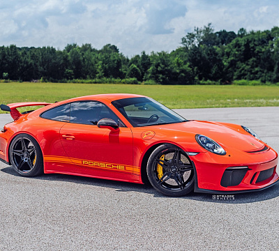 Фото дисков Strasse Wheels SV2 Deep Concave Monoblock на Porsche 911 VII