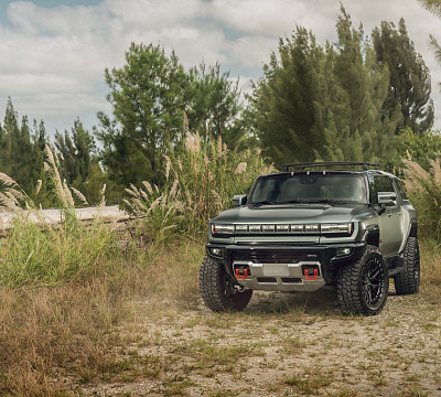 Фото дисков Vossen LC3-01 на GMC Hummer EV