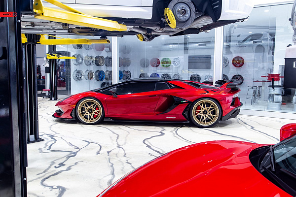 Фото дисков Anrky S1-X2 Сатиновое золото на Lamborghini Aventador