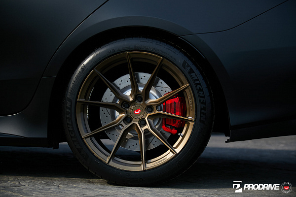 Фото дисков Vossen EVO-2 Глянцевая бронза на Mercedes-Benz CLS (C257)