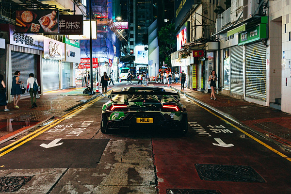 Фото дисков Brixton Forged TR05 AERO1 Белый глянец на Lamborghini Huracan