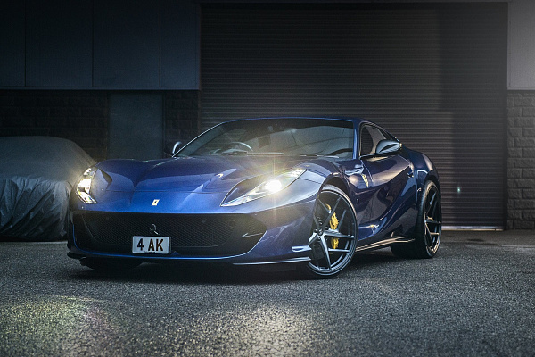 Фото дисков Kahn Type 52 Черный сатин на Ferrari 812