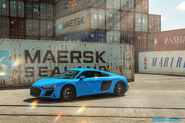 Фото дисков HRE 540C Черный глянец на Audi R8 (4S)