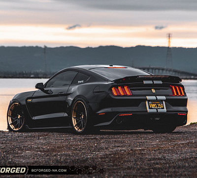 Фото дисков BC Forged HCA218 на Ford Mustang VI