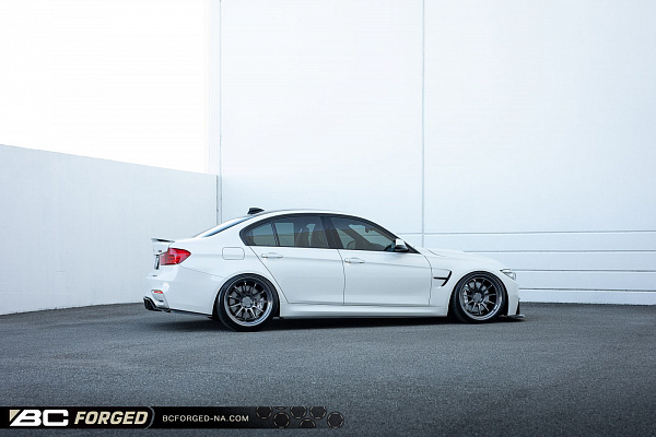 Фото дисков BC Forged TD01 Глянцевый графит на BMW 3/M3 (F3x/F80)