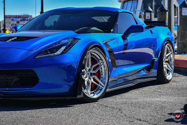 Фото дисков Vossen M-X1 (3-Piece) Глянцевый лак на Chevrolet Corvette C7