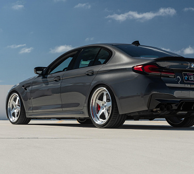 Фото дисков HRE 305 на BMW 5/M5 (G30/F90)