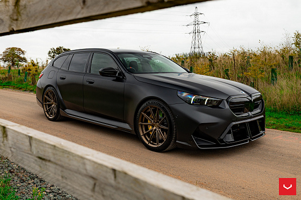 Фото дисков Vossen HFX-2 (5-Lug) Сатиновая темная бронза на BMW 5/M5 (G60/G90)
