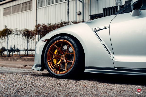 Фото дисков Vossen S21-01 Глянцевая темная медь на Nissan GT-R