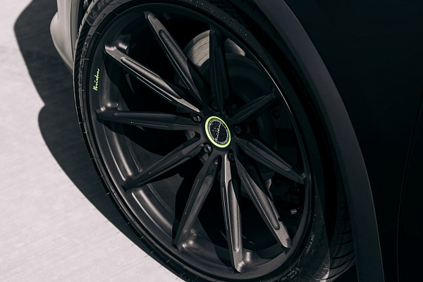 Фото дисков Brixton Forged R11-R Черный матовый на Tesla Model X