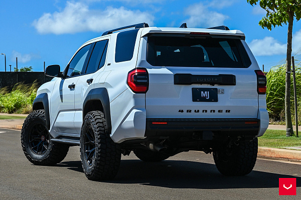 Фото дисков Vossen HF6-4 Черный глянец на Toyota 4Runner VI