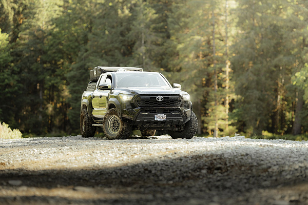 Фото дисков Black Rhino MONDO Матовый графит на  Toyota Tacoma IV
