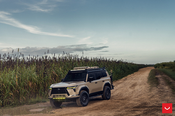 Фото дисков Vossen HFX-1 (6-Lug) Черный глянец на Lexus GX III