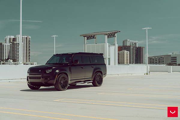 Фото дисков Vossen HF-7 Черный глянец на Land Rover Defender II
