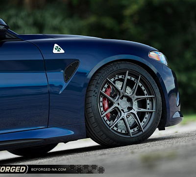 Фото дисков BC Forged HCA381 на Alfa Romeo Giulia II (952)
