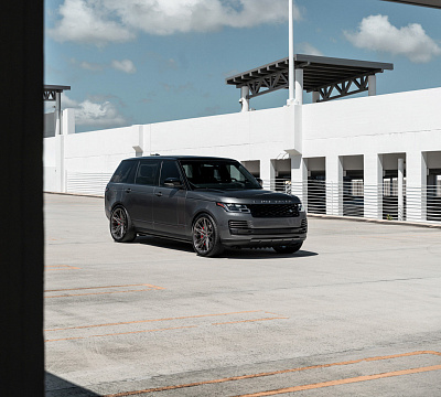 Фото дисков Vossen M-X6 на Land Rover Range Rover IV