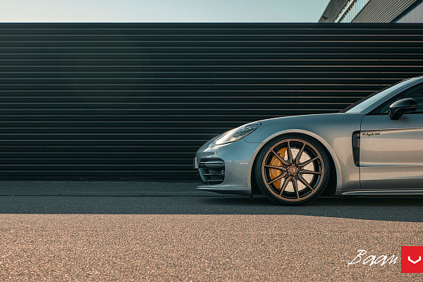 Фото дисков Vossen HF-3 Сатиновая бронза на Porsche Panamera II