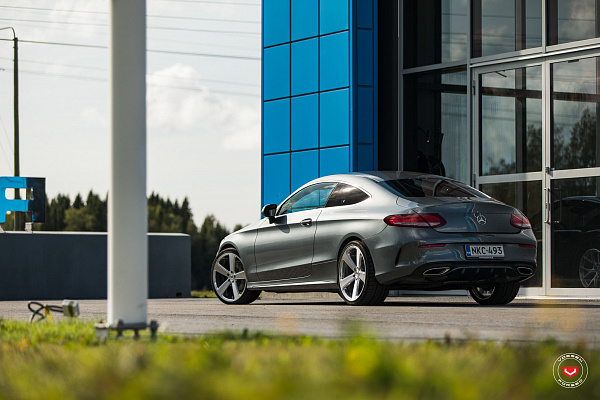 Фото дисков Vossen CG-210 Глянцевый лак на Mercedes-Benz C-Class (W205)