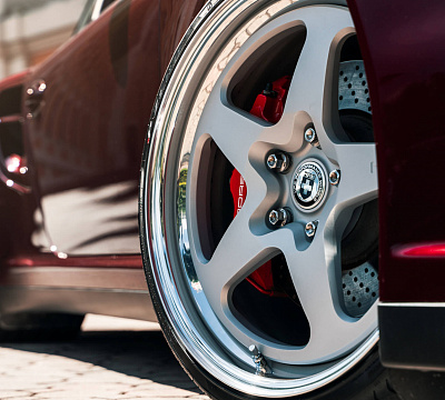 Фото дисков HRE 527 на Porsche 911 VI
