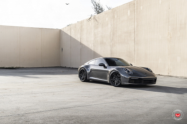 Фото дисков Vossen M-X6 (3-Piece) Черный глянец на Porsche 911 VIII