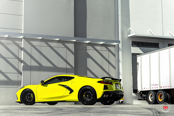 Фото дисков Vossen M-X3 (3-Piece) Черный глянец на Chevrolet Corvette C8