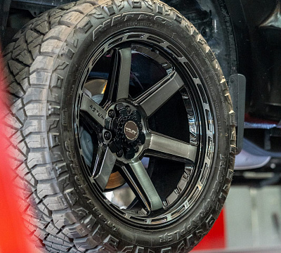 Фото дисков 4PLAY 4P63 на Chevrolet Silverado IV