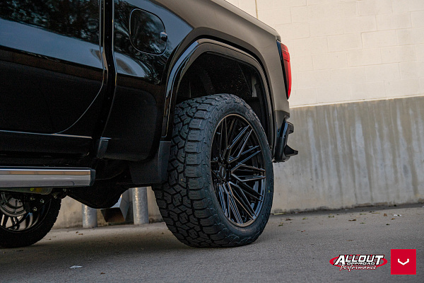 Фото дисков Vossen HF6-5 Черный глянец на GMC Sierra IV