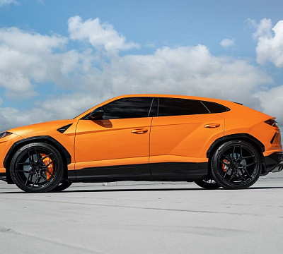 Фото дисков Anrky S1-X4 на Lamborghini Urus