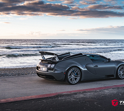Фото дисков Vossen LC3-03T на Bugatti Veyron
