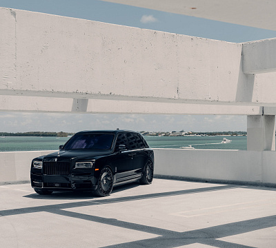 Фото дисков Vossen S17-18 на Rolls-Royce Cullinan