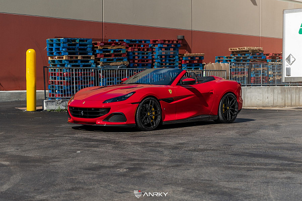 Фото дисков Anrky AN11 Черный глянец на Ferrari Portofino