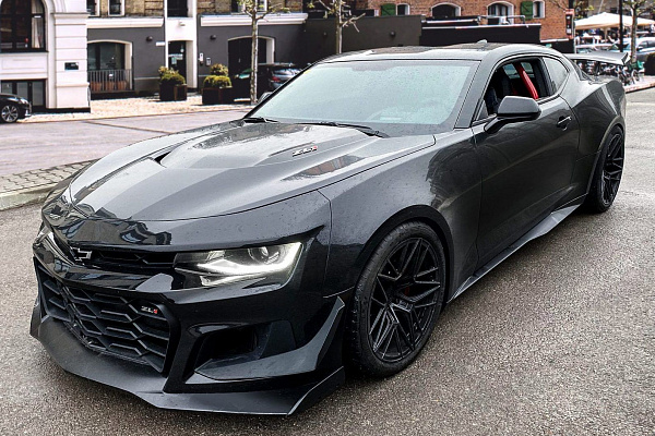 Фото дисков Bola FP1 Черный сатин на Chevrolet Camaro VI